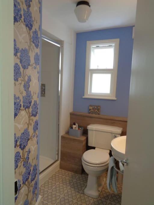 Charming English Style Studio Flat Londra Esterno foto